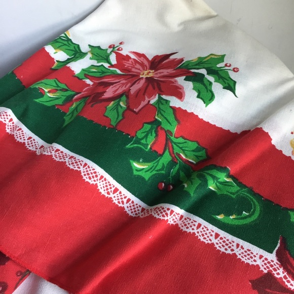 Vintage Christmas 70” round tablecloth & napkins 1988 - Picture 5 of 10